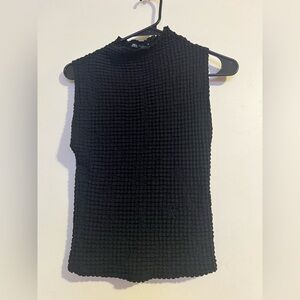 Zara Black Textured Sleeveless Top